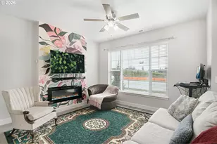 6826 SE Crimson Ln, Hillsboro, OR 97123 - Photo 5