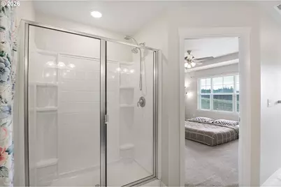 6826 SE Crimson Ln, Hillsboro, OR 97123 - Photo 25