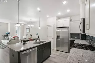 6826 SE Crimson Ln, Hillsboro, OR 97123 - Photo 11