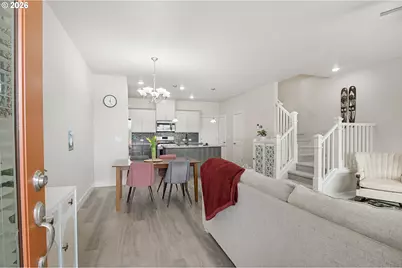 6826 SE Crimson Ln, Hillsboro, OR 97123 - Photo 3