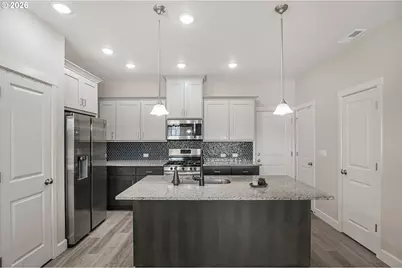 6826 SE Crimson Ln, Hillsboro, OR 97123 - Photo 7