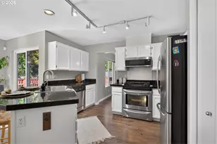 12739 SW Lesser Rd, Portland, OR 97219 - Photo 19
