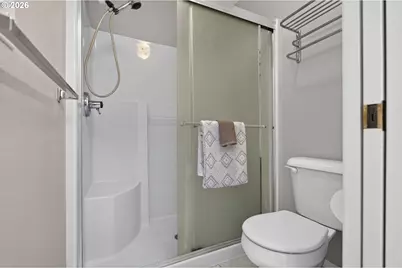 12739 SW Lesser Rd, Portland, OR 97219 - Photo 33