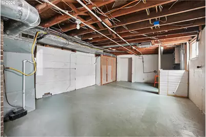 3568 NE Schuyler St, Portland, OR 97212 - Photo 43
