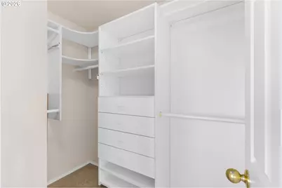 12878 SW Sierra Vista Dr, Lake Oswego, OR 97035 - Photo 31