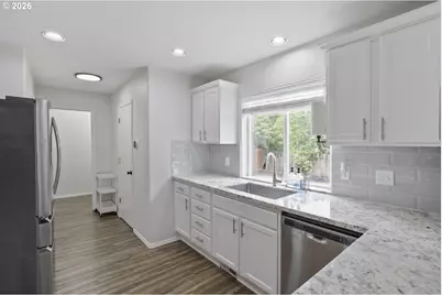 18137 Grey Ave, Sandy, OR 97055 - Photo 5