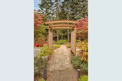 9811 NE 83rd St, Vancouver, WA 98662 - Photo 35
