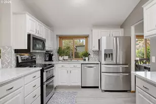 9811 NE 83rd St, Vancouver, WA 98662 - Photo 5