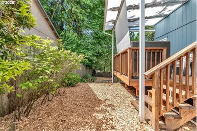 389 NW Sadie Ct, Hillsboro, OR 97124 - Photo 33