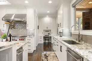 18421 SW Salmonberry Dr, Sherwood, OR 97140 - Photo 17