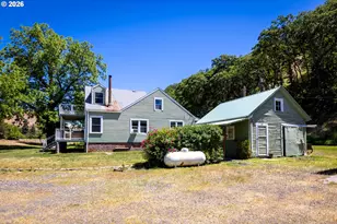 992 Hwy 142, Lyle, WA 98635 - Photo 29