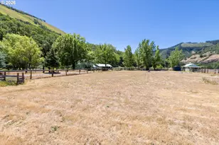 992 Hwy 142, Lyle, WA 98635 - Photo 19