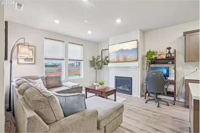 1933 NW Kent St, McMinnville, OR 97128 - Photo 5