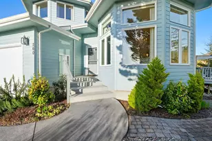 260 NE 71st Pl, Newport, OR 97365 - Photo 5