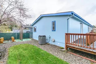 1005 Ferry St, Dayton, OR 97114 - Photo 11