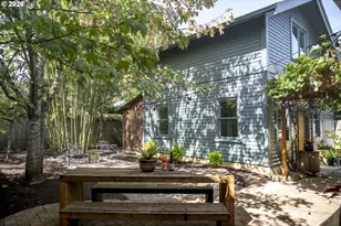 6329 NE 9th Ave, Portland, OR 97211 - Photo 11