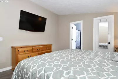 17848 SE Sue Ln, Sandy, OR 97055 - Photo 15