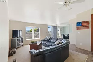 902 Acacia Ave, Garibaldi, OR 97118 - Photo 7