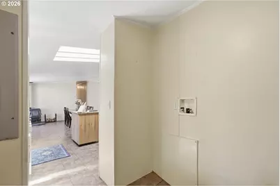 902 Acacia Ave, Garibaldi, OR 97118 - Photo 17
