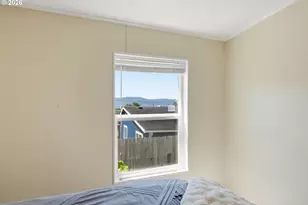 902 Acacia Ave, Garibaldi, OR 97118 - Photo 35