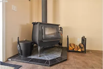 902 Acacia Ave, Garibaldi, OR 97118 - Photo 19