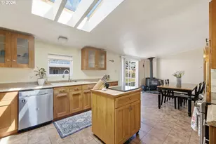 902 Acacia Ave, Garibaldi, OR 97118 - Photo 15