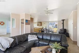 902 Acacia Ave, Garibaldi, OR 97118 - Photo 9