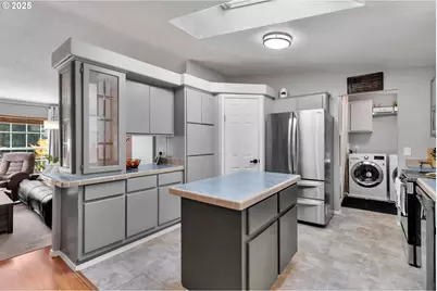 23899 SW Dutson Dr, Sherwood, OR 97140 - Photo 9