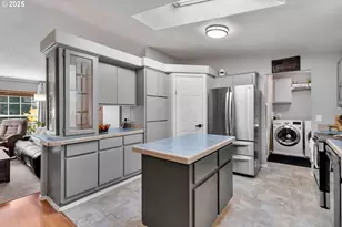 23899 SW Dutson Dr, Sherwood, OR 97140 - Photo 9