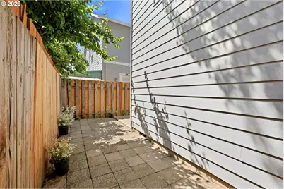 2597 SE 105th Ave, Portland, OR 97266 - Photo 29
