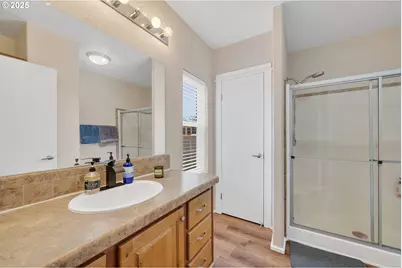 2105 9th St, Tillamook, OR 97141 - Photo 11