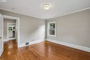 8124 SE Ash St, Portland, OR 97215 - Photo 23