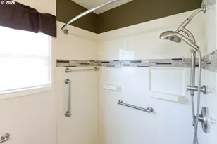 731 E 19th St, The Dalles, OR 97058 - Photo 17