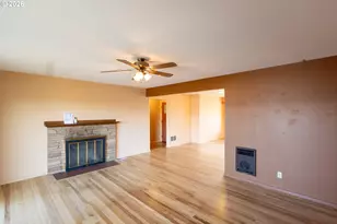 731 E 19th St, The Dalles, OR 97058 - Photo 7