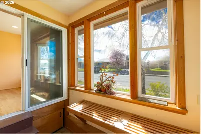 731 E 19th St, The Dalles, OR 97058 - Photo 13