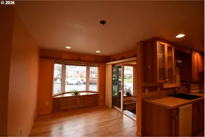 731 E 19th St, The Dalles, OR 97058 - Photo 21