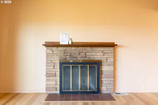 731 E 19th St, The Dalles, OR 97058 - Photo 9