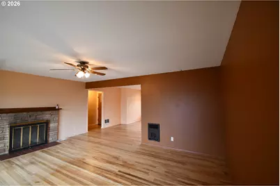 731 E 19th St, The Dalles, OR 97058 - Photo 11