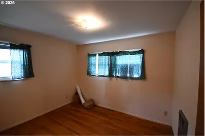 731 E 19th St, The Dalles, OR 97058 - Photo 29