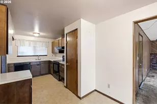 1785 SW Battaglia Ave, Gresham, OR 97080 - Photo 9