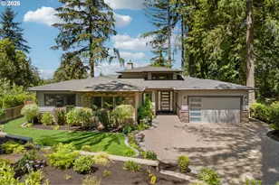1923 Mapleleaf Ct, Lake Oswego, OR 97034 - Photo 1