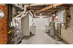 111 N Monroe St, Portland, OR 97227 - Photo 29