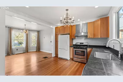 111 N Monroe St, Portland, OR 97227 - Photo 11