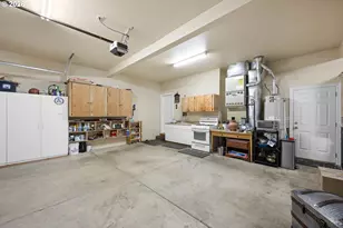 2744 NW Daysha Dr, Roseburg, OR 97471 - Photo 19