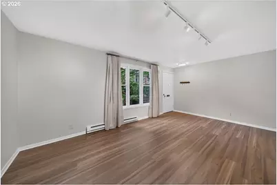 711 NW 20th Ave, Portland, OR 97209 - Photo 13