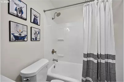711 NW 20th Ave, Portland, OR 97209 - Photo 19