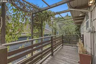 2718 NW Quimby St, Portland, OR 97210 - Photo 23