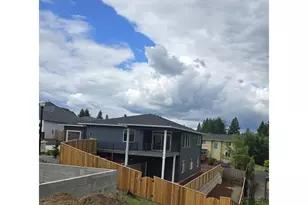 1100 NW 111th Cir, Vancouver, WA 98685 - Photo 3