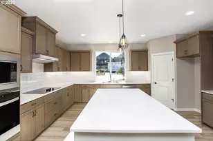 1100 NW 111th Cir, Vancouver, WA 98685 - Photo 7