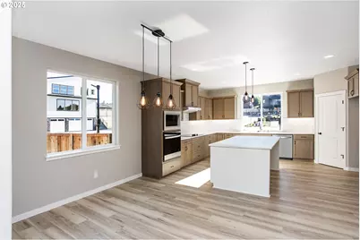 1100 NW 111th Cir, Vancouver, WA 98685 - Photo 9